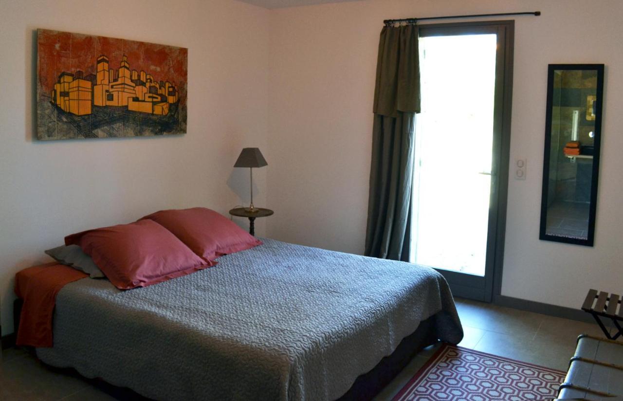Les Cheneslierres Bed and Breakfast Lourmarin Εξωτερικό φωτογραφία
